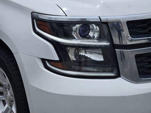 Used 2017 Chevrolet Suburban LT AWD/4WD image 9