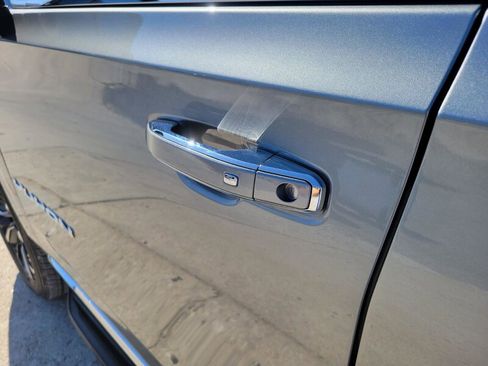 New 2026 GMC Yukon XL Elevation image 11