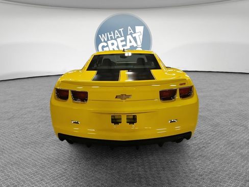 Used 2010 Chevrolet Camaro SS w/ LPO, Ground Effects Package RWD image 5