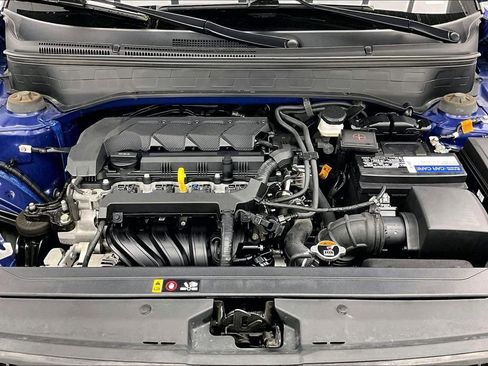 Used 2022 Hyundai Venue SEL FWD image 10