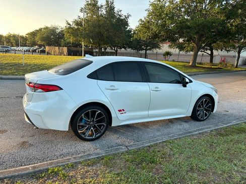 Used 2021 Toyota Corolla LE w/ Carpet Mat Package (TMS) image 5