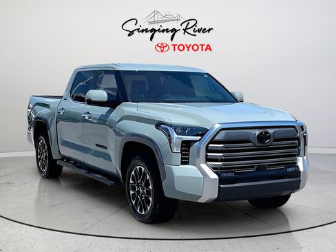 Used 2025 Toyota Tundra Limited AWD/4WD image 1