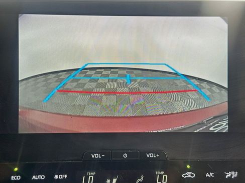 Used 2025 Toyota bZ4X FWD image 23