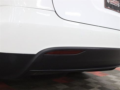 Used 2020 Tesla Model X Long Range AWD/4WD image 7