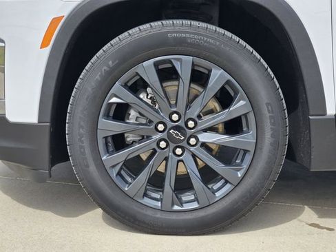 Used 2023 Chevrolet Traverse RS AWD/4WD image 11