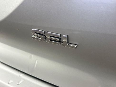 Used 2024 Mitsubishi Outlander SEL FWD image 15