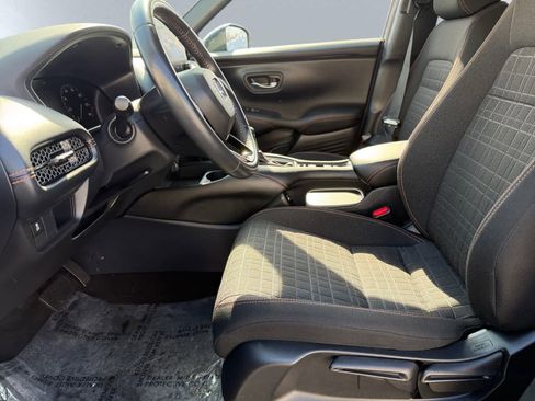 Used 2023 Honda HR-V Sport image 7