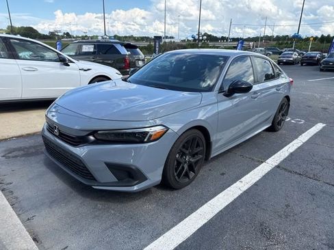 Used 2024 Honda Civic Sport image 1