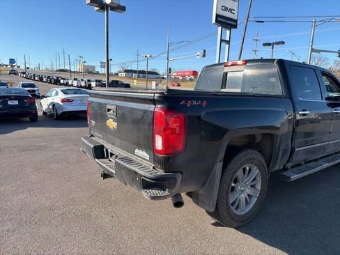 Used 2018 Chevrolet Silverado 1500 High Country image 19