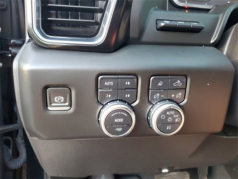 Used 2023 GMC Sierra 1500 Denali w/ Technology Package image 30