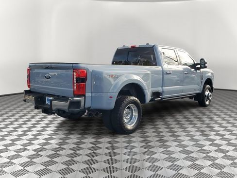 Certified 2024 Ford F350 Lariat w/ Lariat Ultimate Package image 6