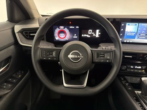 New 2026 Nissan Kicks SV w/ Cold Weather Package FWD image 17