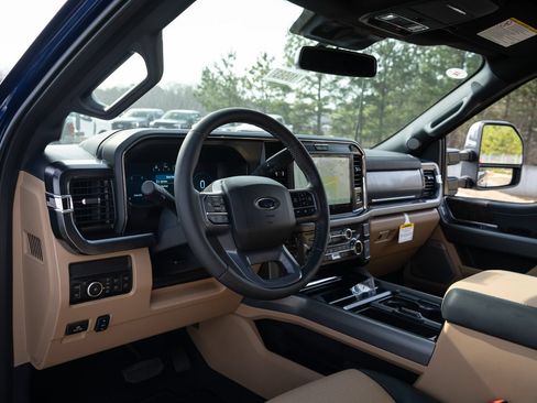 New 2026 Ford F250 Lariat w/ Lariat Premium Package AWD/4WD image 13