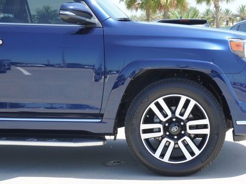 Used 2021 Toyota 4Runner Limited RWD image 9