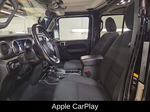 Used 2021 Jeep Gladiator Sport image 10