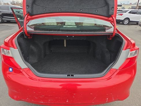 Used 2013 Toyota Camry LE image 7