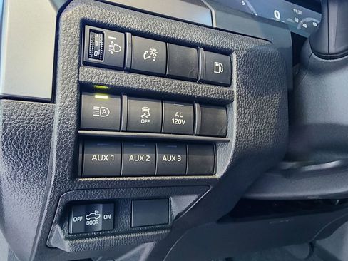 Used 2025 Toyota Tacoma TRD Off-Road w/ TRD Off Road Upgrade Package image 17