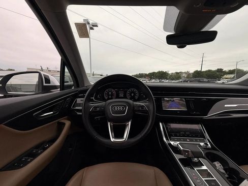 Used 2020 Audi Q7 3.0T Premium AWD/4WD image 18