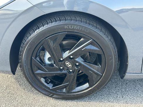 Used 2026 Hyundai Elantra Sport FWD image 11