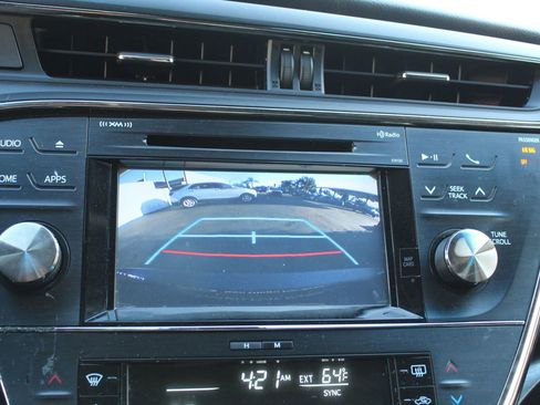 Used 2017 Toyota Avalon XLE Premium w/ Preferred Accessory Package FWD image 19