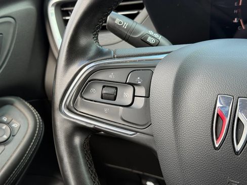 Used 2024 Buick Encore GX Sport Touring FWD image 19