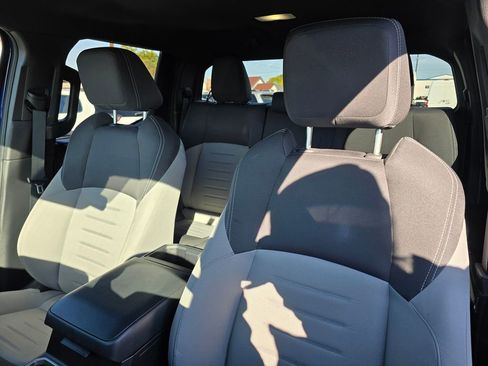 Used 2025 Toyota Tacoma TRD Off-Road image 24