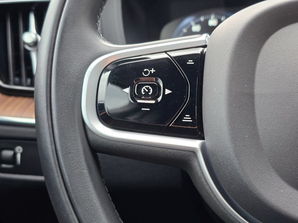 Used 2021 Volvo XC60 T5 Inscription w/ Advanced Package AWD/4WD image 31