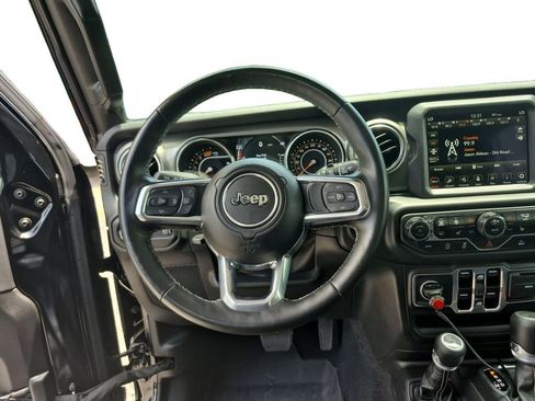 Used 2023 Jeep Wrangler Unlimited Sahara w/ Cold Weather Group AWD/4WD image 12