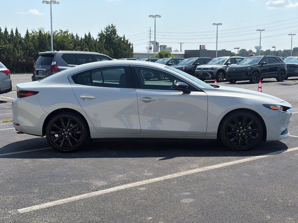 Certified 2025 MAZDA MAZDA3 s FWD image 4