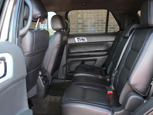Used 2013 Ford Explorer XLT AWD/4WD image 15