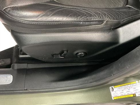 Used 2020 Jeep Cherokee Limited image 12