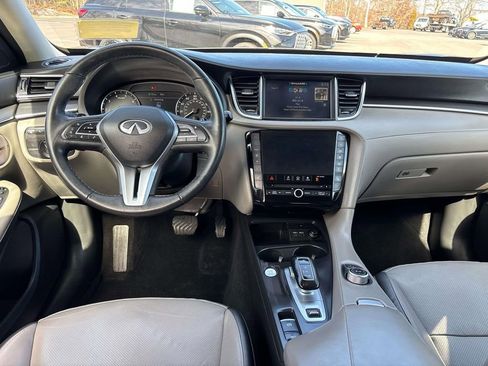 Used 2023 INFINITI QX50 Luxe AWD/4WD image 12
