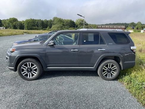 Certified 2024 Toyota 4Runner Limited AWD/4WD image 4
