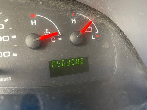 Used 2006 Ford E-150 and Econoline 150 Wagon image 19