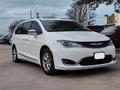 Certified 2019 Chrysler Pacifica Limited