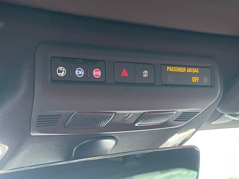 Used 2023 Chevrolet Corvette Stingray w/ Z51 Performance Package image 30