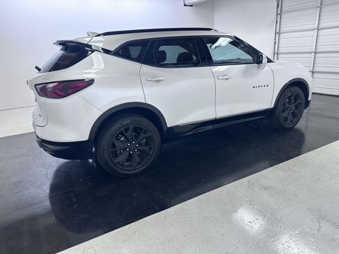 Used 2021 Chevrolet Blazer RS AWD/4WD image 18