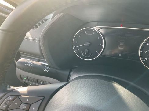 Used 2020 Nissan Sentra SV image 20