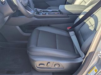 New 2026 Chevrolet Equinox LT w/ Convenience Package II FWD video 4