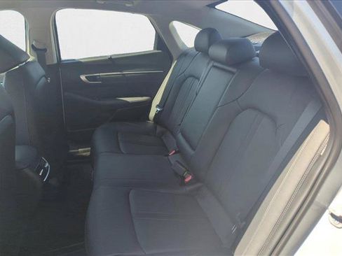 New 2025 Hyundai Sonata Limited FWD image 17
