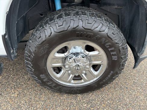 Used 2020 RAM 2500 Tradesman w/ Chrome Appearance Group image 5