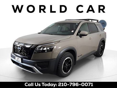 Used 2024 Nissan Pathfinder Rock Creek image 3