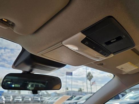 Used 2024 Nissan Sentra SV w/ SV Premium Package image 31