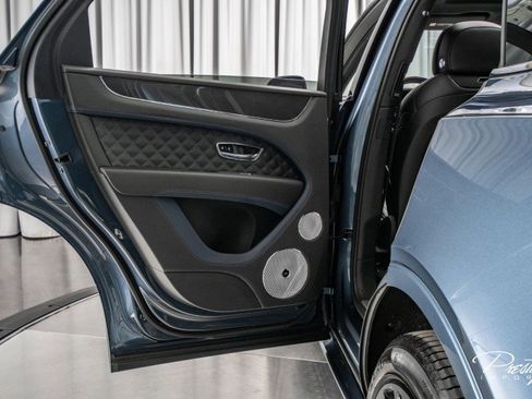 Used 2023 Bentley Bentayga Speed image 65