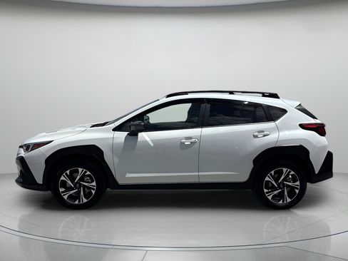 Used 2024 Subaru Crosstrek 2.0i Premium AWD/4WD image 5