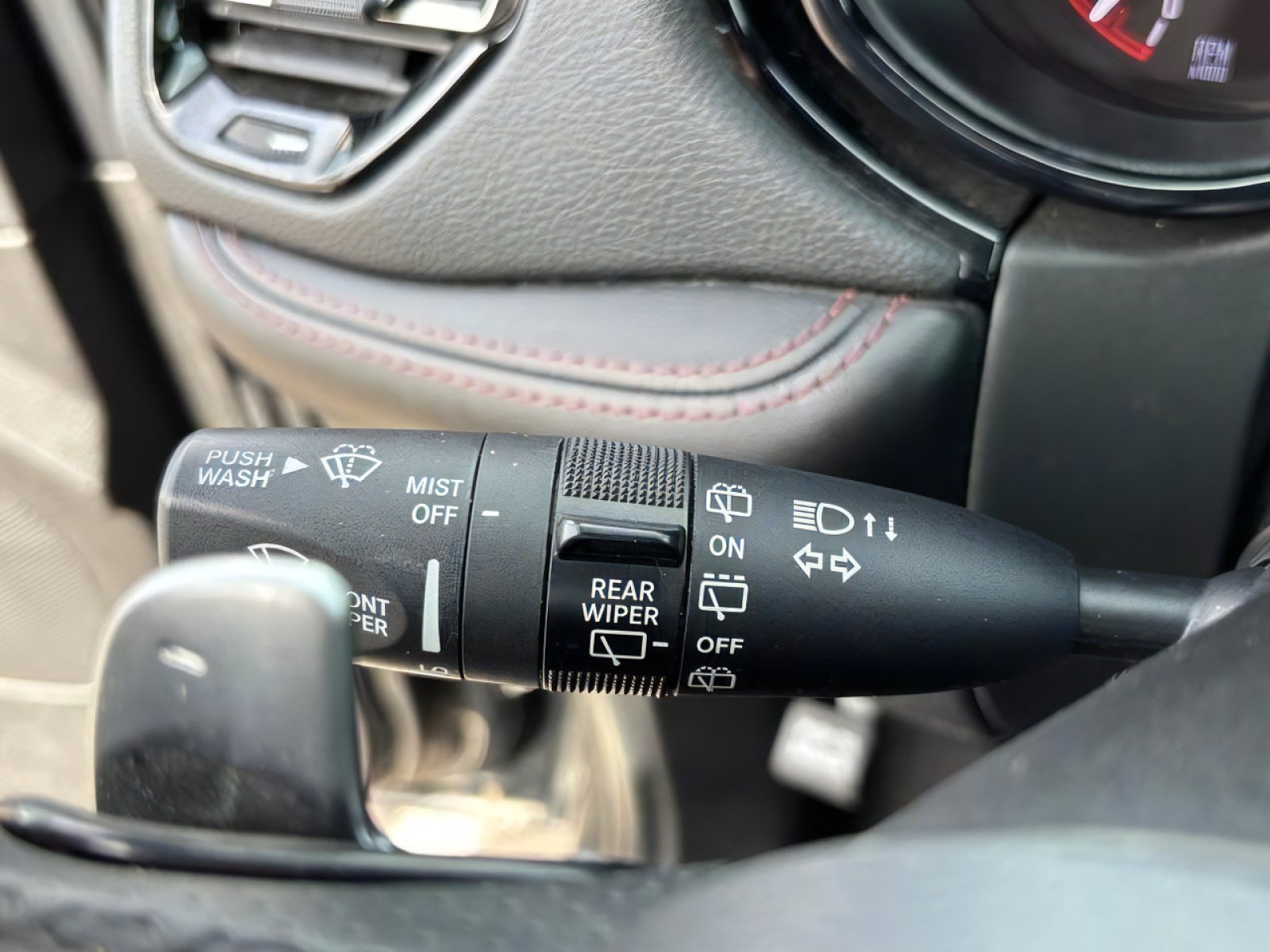 Used 2021 Dodge Durango R/T w/ Blacktop Package RWD image 24