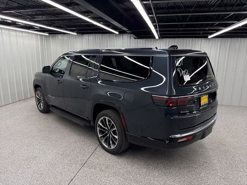 New 2025 Jeep Wagoneer L Series II w/ Convenience Group I image 4