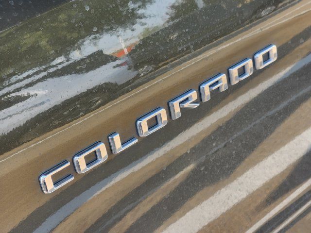 Used 2024 Chevrolet Colorado ZR2 w/ LPO, Sports Bar Package AWD/4WD image 9