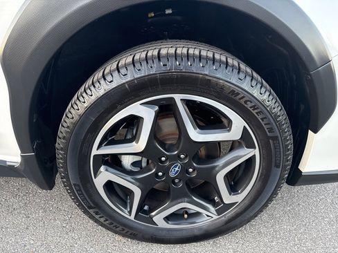 Used 2020 Subaru Crosstrek 2.0i Limited w/ Moonroof Package image 10