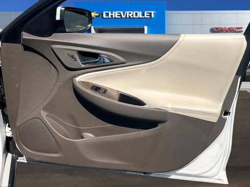 Used 2022 Chevrolet Malibu LT w/ Leather Package FWD image 27
